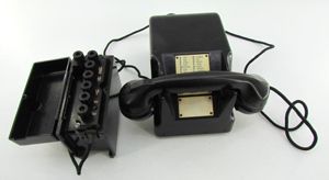 Wehrmacht Bakelite Desk telephone 38 with side box dated 1943