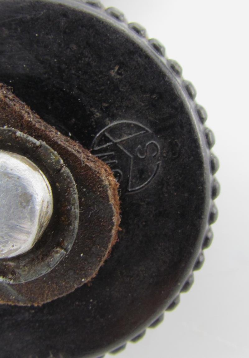 Wehrmacht 'Coconut' M31 Canteen and Cup 'H.R.E.43' — image 7