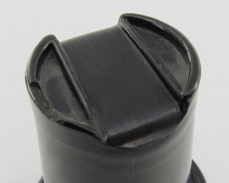 Wehrmacht 'Coconut' M31 Canteen and Cup 'H.R.E.43' — image 9