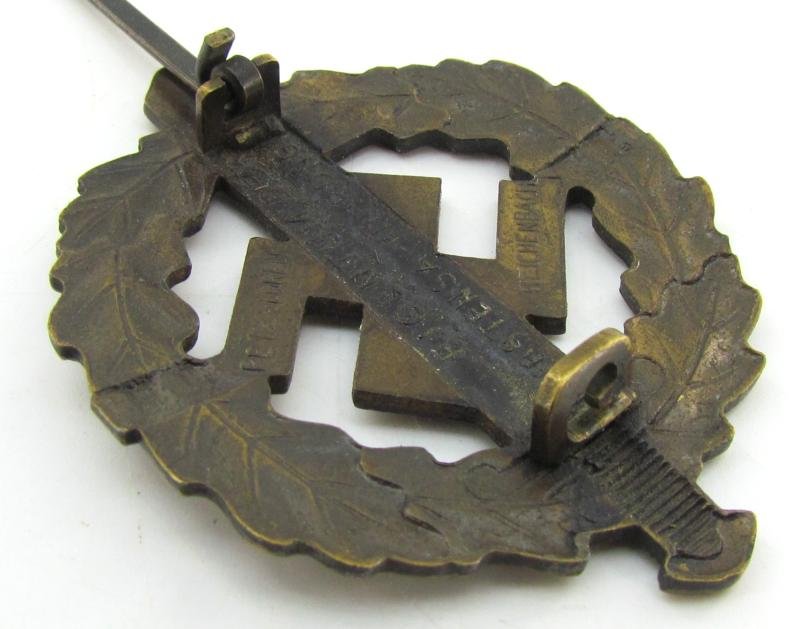 SA sport badge in bronze by Petz & Lorenz — image 6