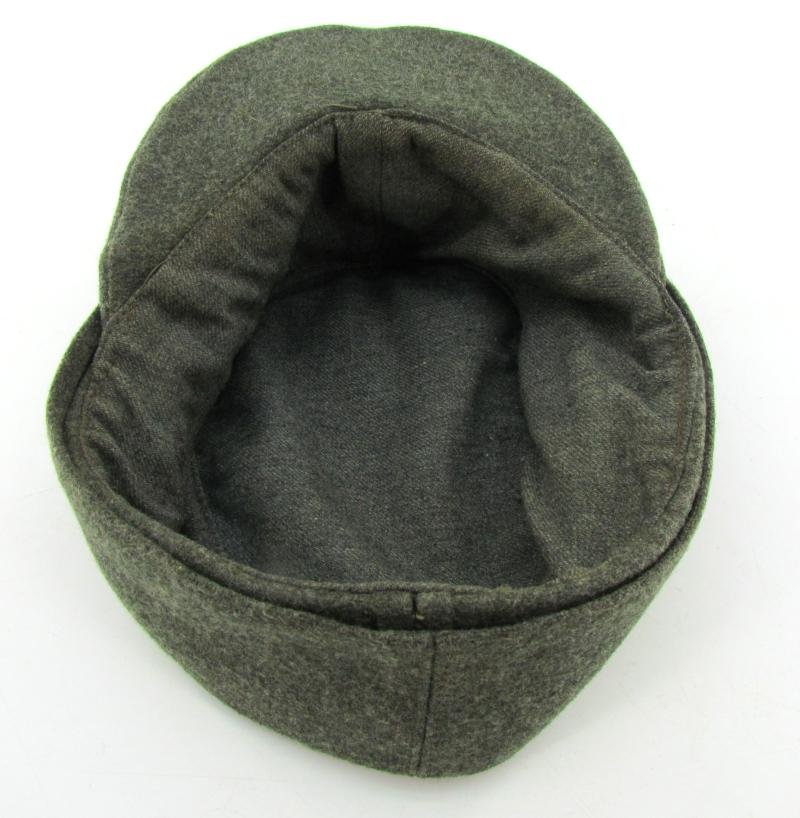 Late war Italian made double button Heer M43 field cap — image 10