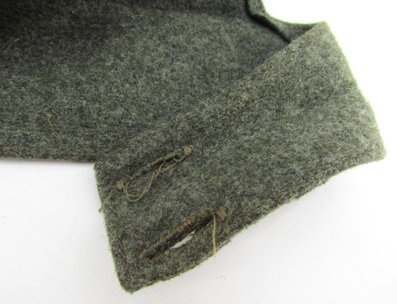 Late war Italian made double button Heer M43 field cap — image 16