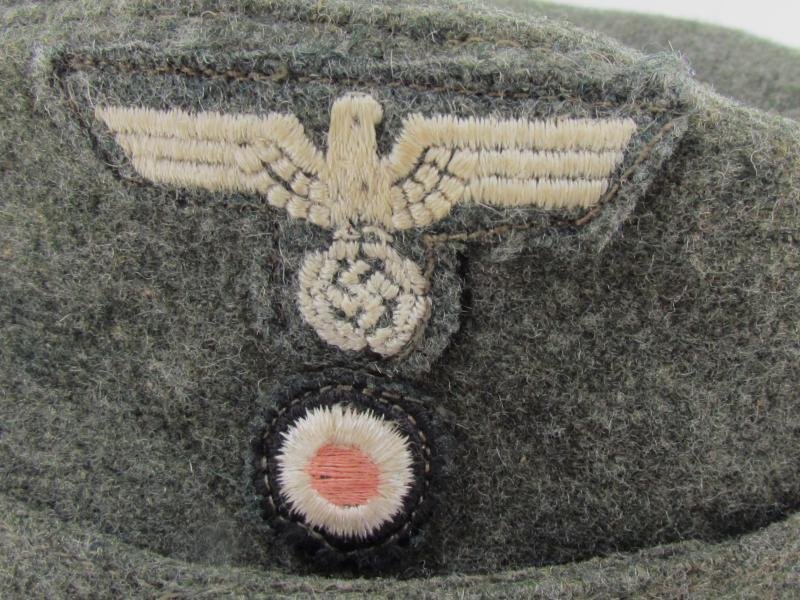 Late war Italian made double button Heer M43 field cap — image 8