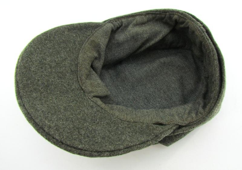 Late war Italian made double button Heer M43 field cap — image 9