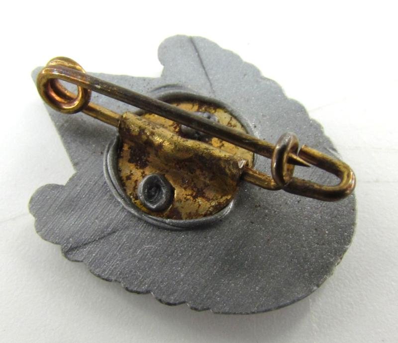 Hitler Youth (HJ) Siegernadel 1942 — image 2