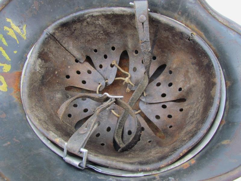 M35 Luftwaffe double decal 'Normandy' camouflage helmet SE64 — image 13