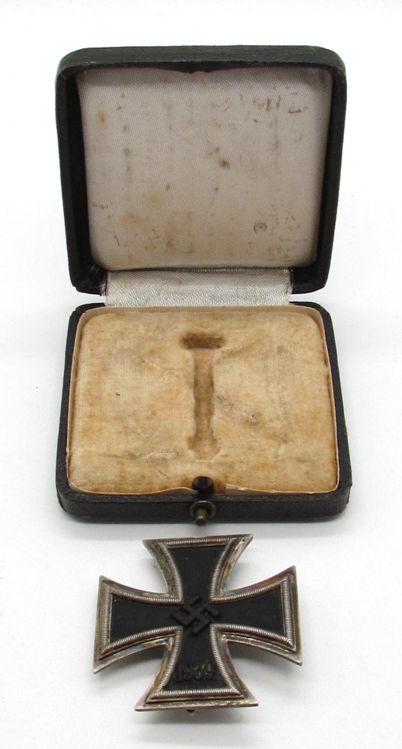 Iron Cross EK1 in Case ( L50 ) — image 4