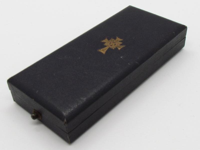 Mother's cross in gold with box ( R. Souval ) — image 10