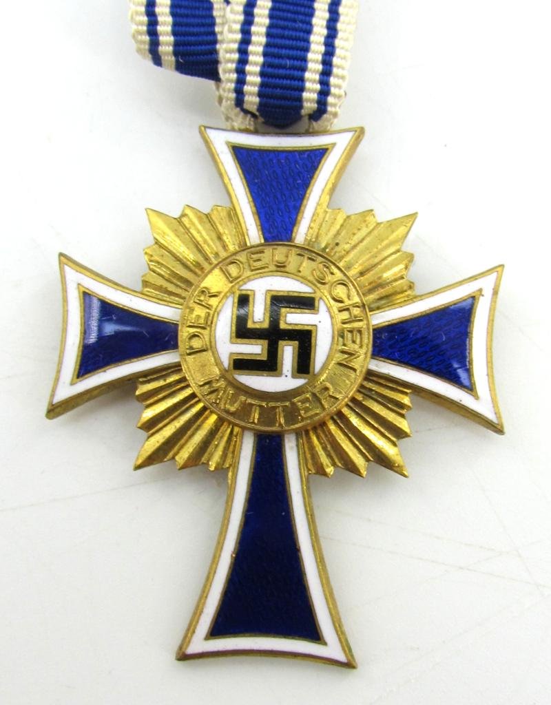 Mother's cross in gold with box ( Ochs & Bonn Hanau ) — image 5