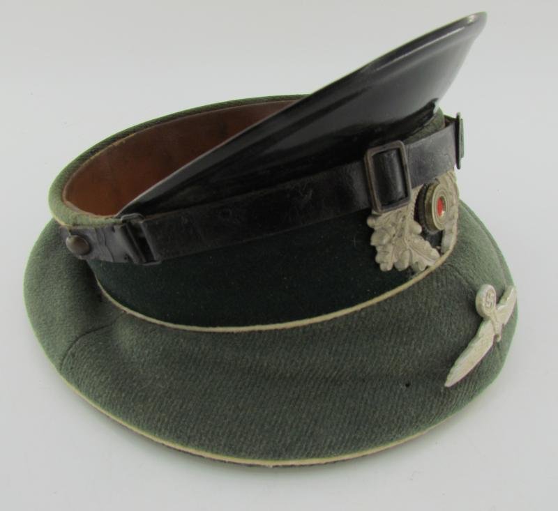 Wehrmacht EM/NCO Visor Cap (Heer Infantry) – 1937 — image 17