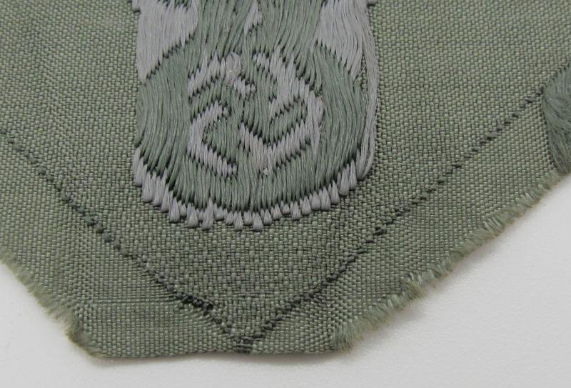 Wehrmacht (Heer) M44 Type Breast Eagle — image 8