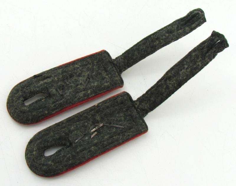Wehrmacht ( Heer ) Oberfeldwebel Panzerjäger Shoulder Boards — image 11