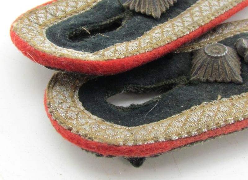 Wehrmacht ( Heer ) Oberfeldwebel Panzerjäger Shoulder Boards — image 6