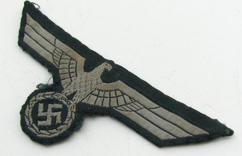 Wehrmacht (Heer) M36 'BeVo' breast eagle — image 12