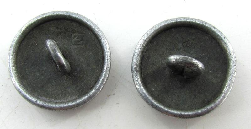Two Wehrmacht (Heer) Shoulder strap buttons — image 3