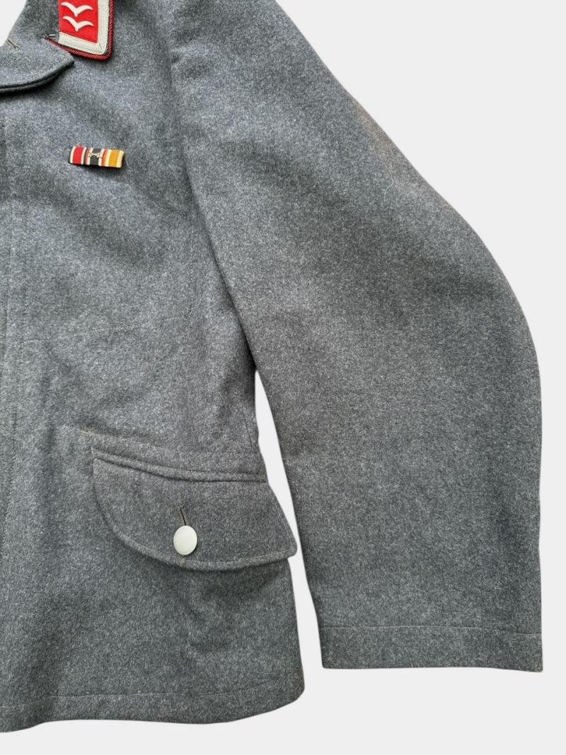 Luftwaffe Early Fliegerbluse for a 'Feldwebel' of the Flak Artillery. — image 10