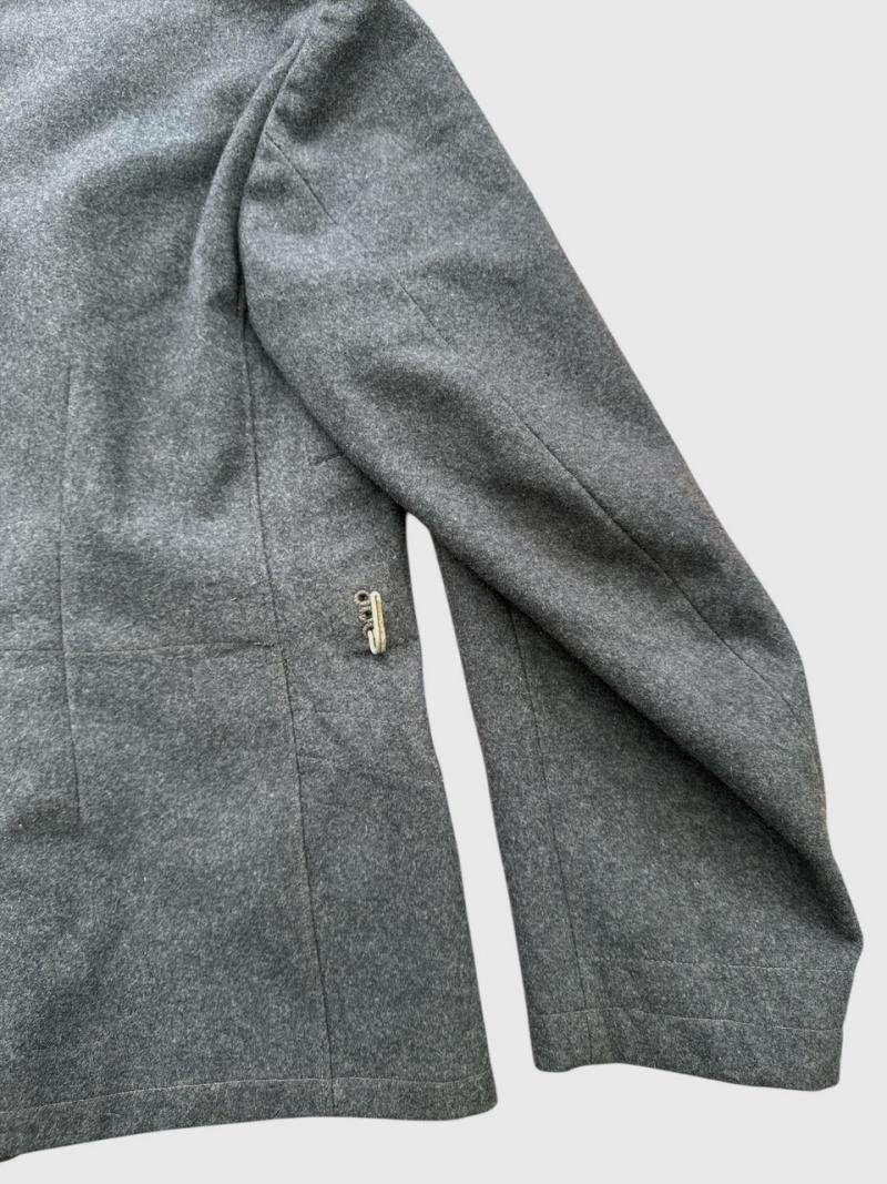 Luftwaffe Early Fliegerbluse for a 'Feldwebel' of the Flak Artillery. — image 19