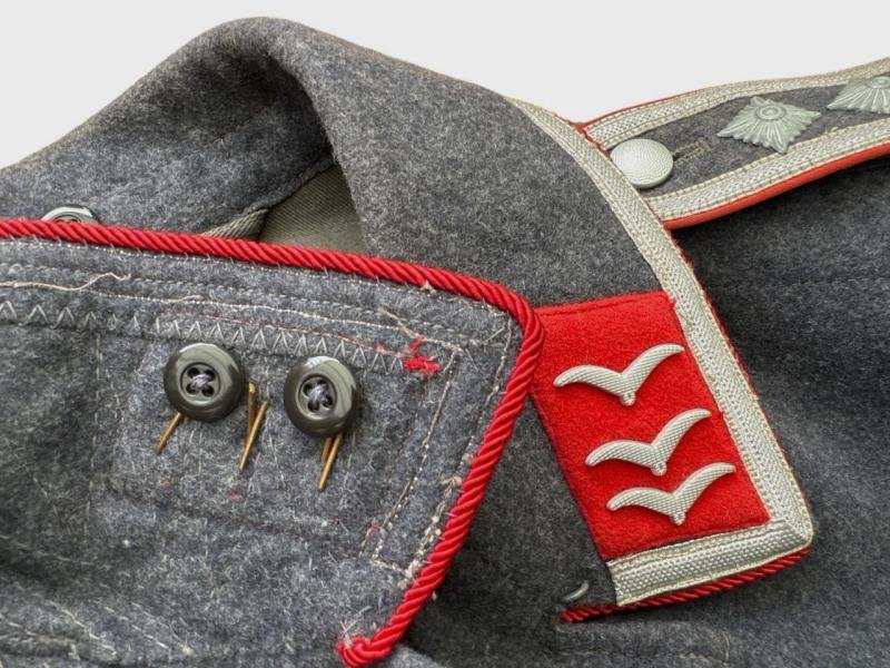 Luftwaffe Early Fliegerbluse for a 'Feldwebel' of the Flak Artillery. — image 4