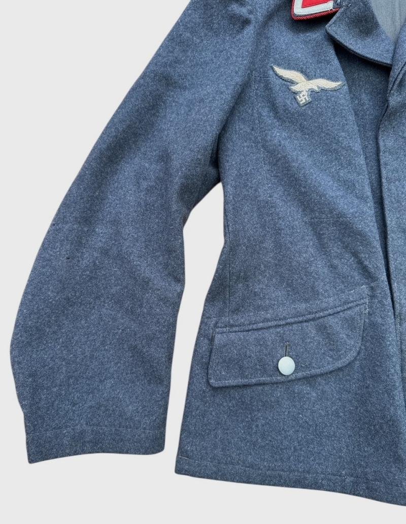 Luftwaffe Early Fliegerbluse for a 'Feldwebel' of the Flak Artillery. — image 8