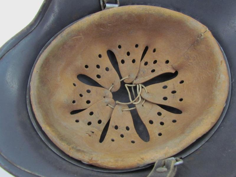 Luftwaffe M40 Single Decal Helmet Q64 — image 12