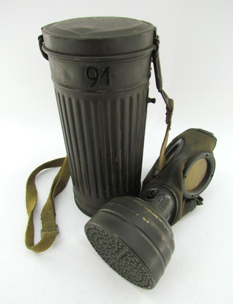 WH/SS Gasmask Cannister With Contents — image 10