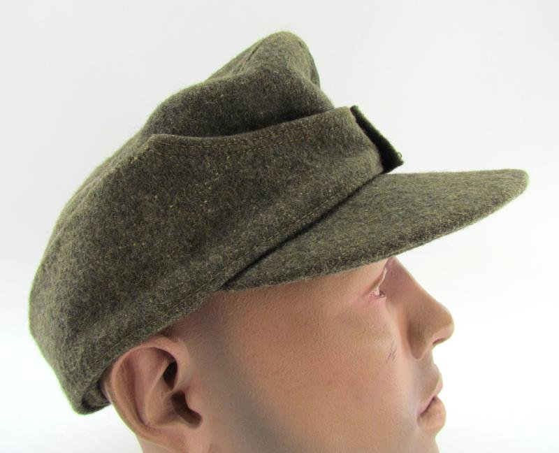 Wehrmacht (Heer) Officers field cap 'Einheitsfeldmütze'with RBNr. 1944 — image 3