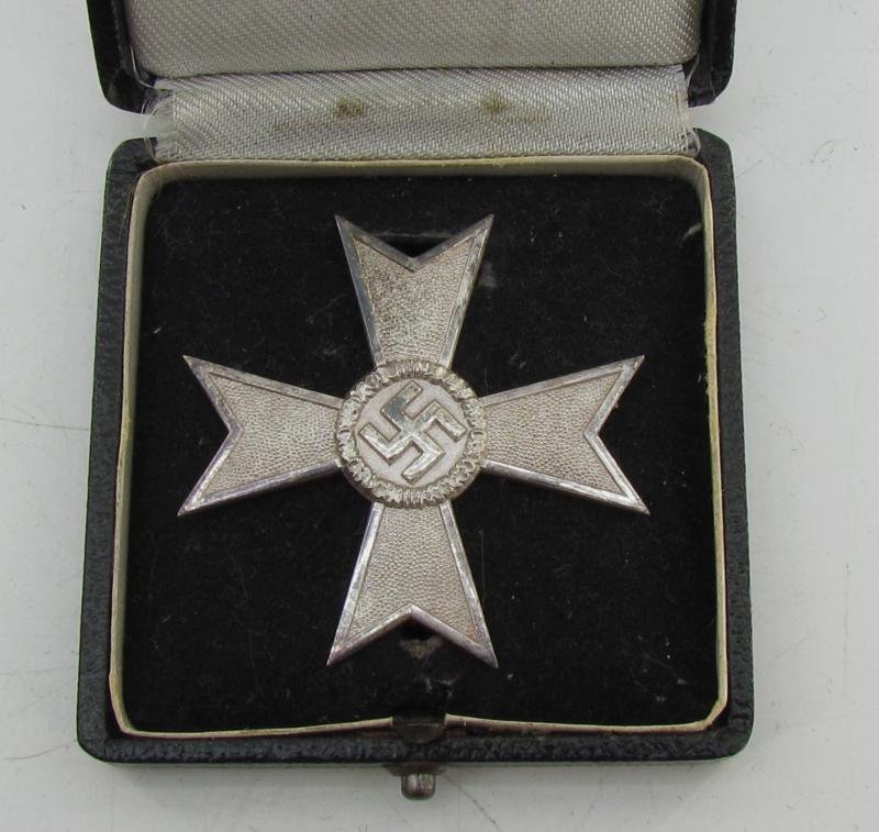 War Merit Cross (KVK) first Class without Swords in case (4) — image 3