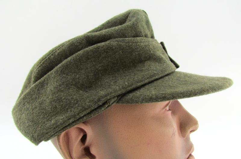 Wehrmacht (Heer) field cap 'Einheitsfeldmütze'with RBNr. 1944 — image 3