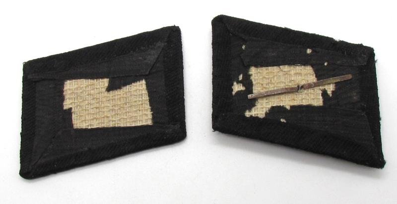 Waffen-SS 'BeVo' collar tab set ( with glass made pip ) — image 7