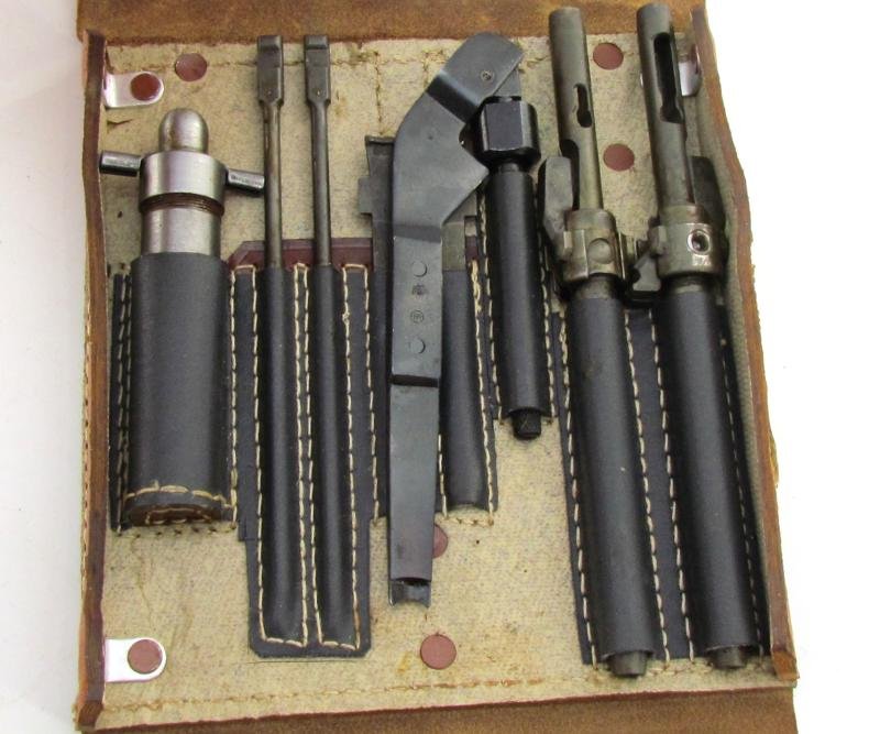 Luftwaffe MG15 gunner's tool pouch 'fzs 41' ( Complete ) — image 7