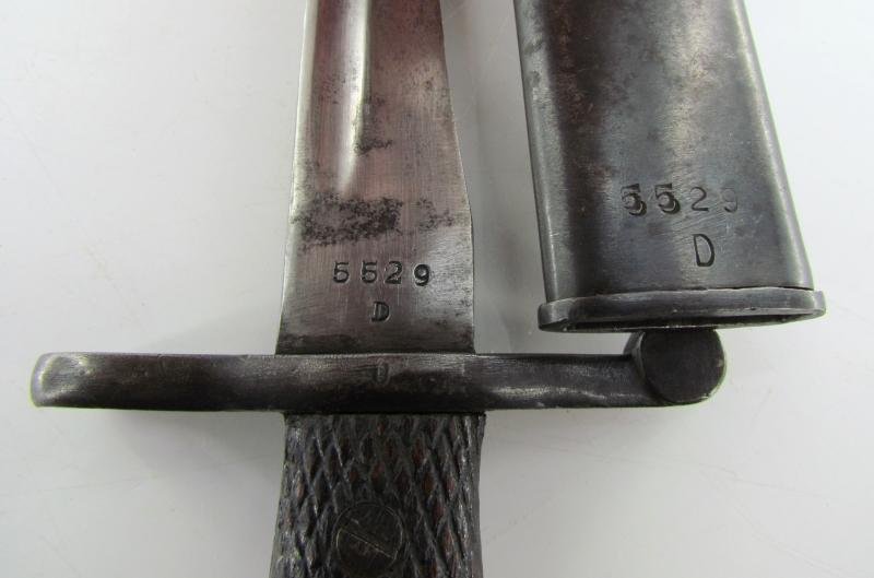 Spanish Mauser M-1941 Bolo Bayonet ( number matching ) — image 12