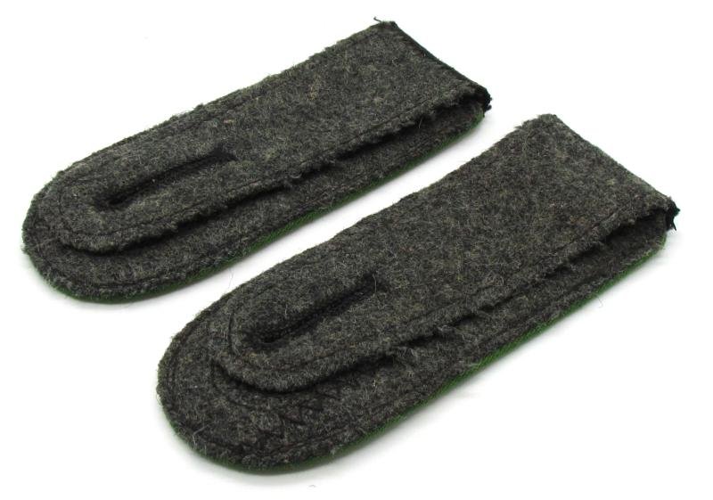 Waffen-SS Unterscharführer Shoulder Boards (Panzergrenadiere) — image 12