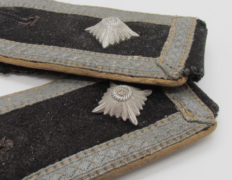 Waffen SS-Oberscharführer Shoulder Boards (Infantry) — image 5