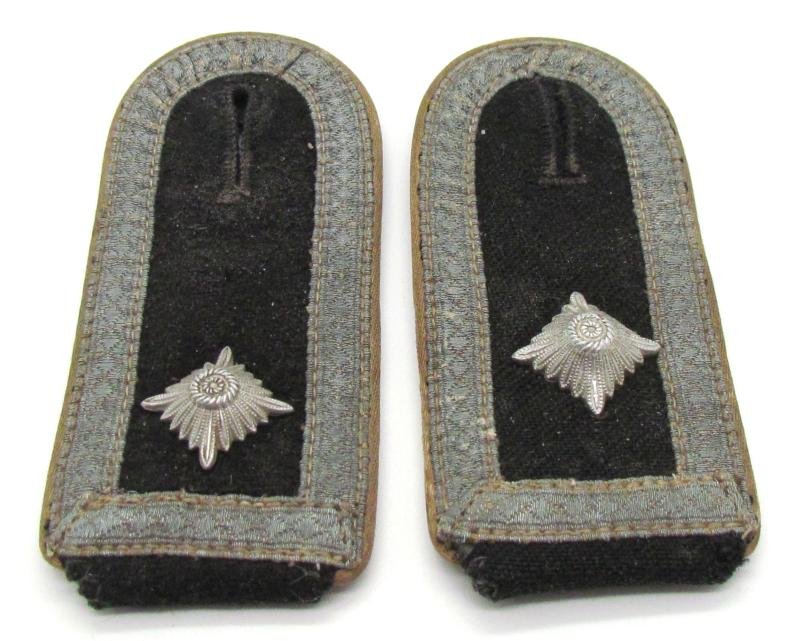 Waffen SS-Oberscharführer Shoulder Boards (Infantry) — image 6