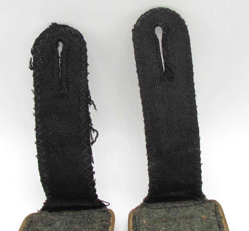 Waffen SS-Oberscharführer Shoulder Boards (Infantry) — image 8