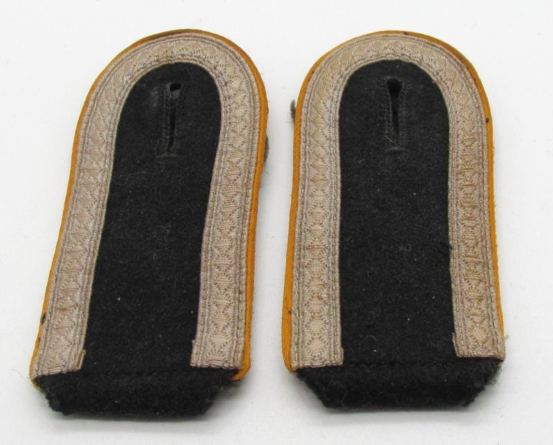 Waffen-SS reconnaissance 'Aufklärungs-Abteilung' shoulder boards — image 13