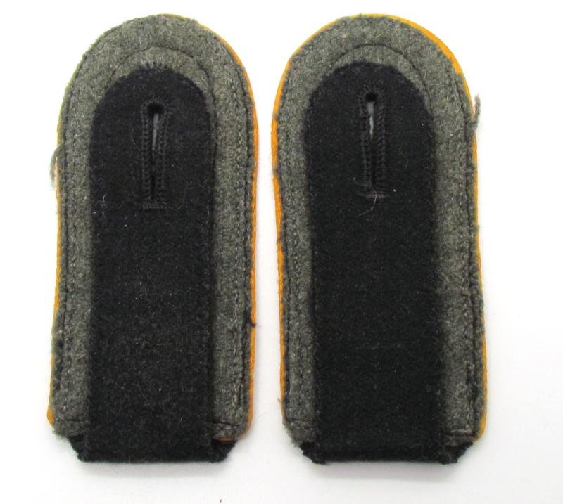 Waffen-SS reconnaissance 'Aufklärungs-Abteilung' shoulder boards — image 7
