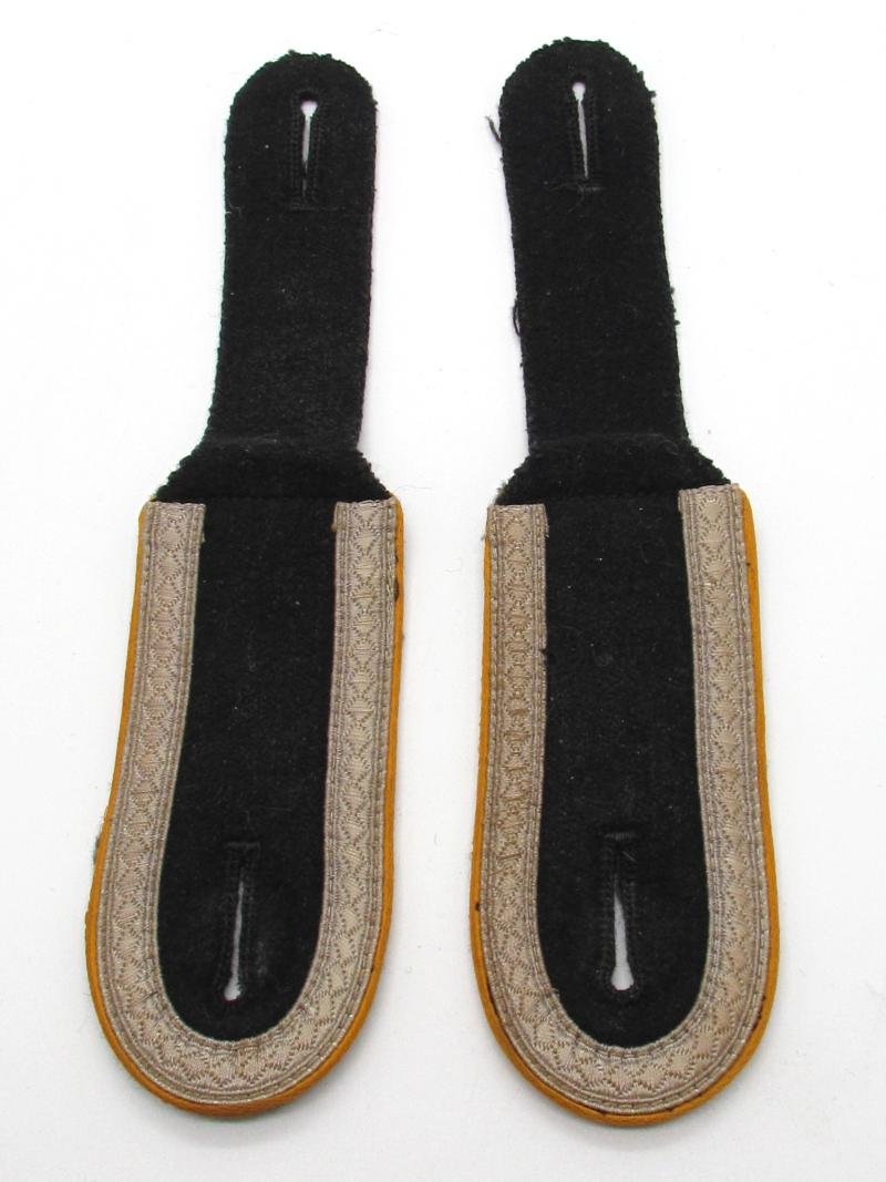 Waffen-SS reconnaissance 'Aufklärungs-Abteilung' shoulder boards — image 8