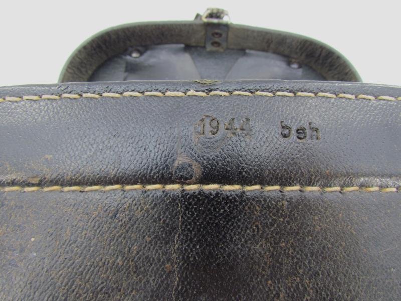 Kriegsmarine Binoculars in Case 7×50 beh 1944 — image 13