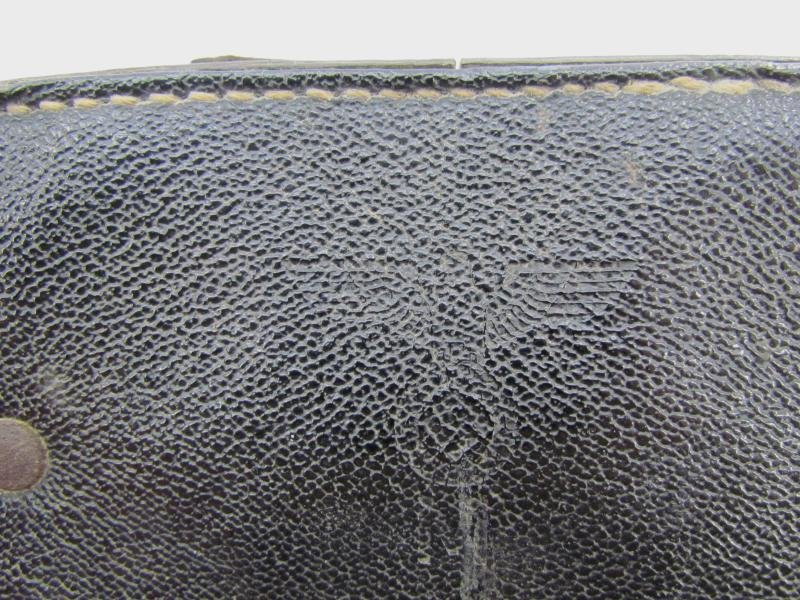 Kriegsmarine Binoculars in Case 7×50 beh 1944 — image 20