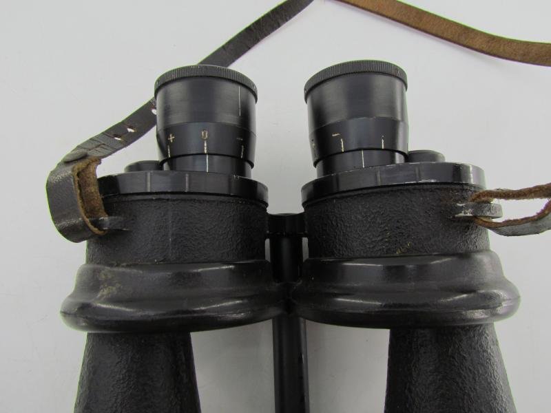 Kriegsmarine Binoculars in Case 7×50 beh 1944 — image 7