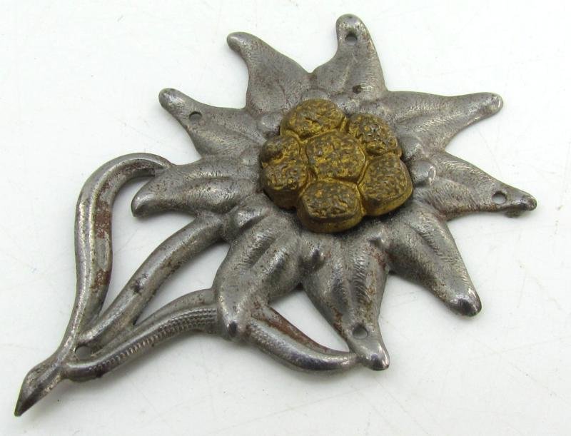 Wehrmacht Mountain Troops 'Edelweiss' Cap badge