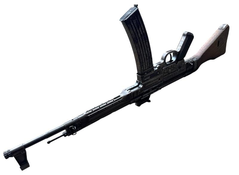 EU Deko MP43 Assault Rifle with MKb42 Magazine — image 11