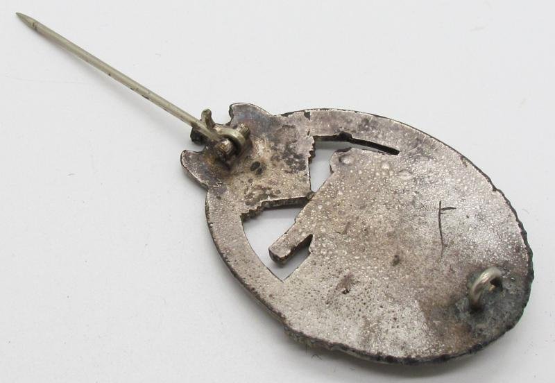 Panzer assault badge in silver 'small w' Wurster, Rare — image 6