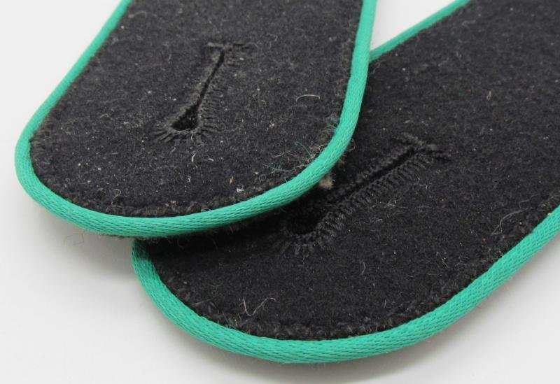 Waffen-SS mountain trooper 'Gebirgsjäger' EM/NCO Shoulder Boards — image 4