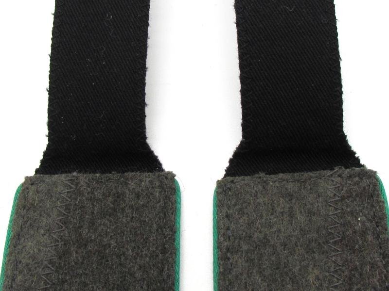 Waffen-SS mountain trooper 'Gebirgsjäger' EM/NCO Shoulder Boards — image 8