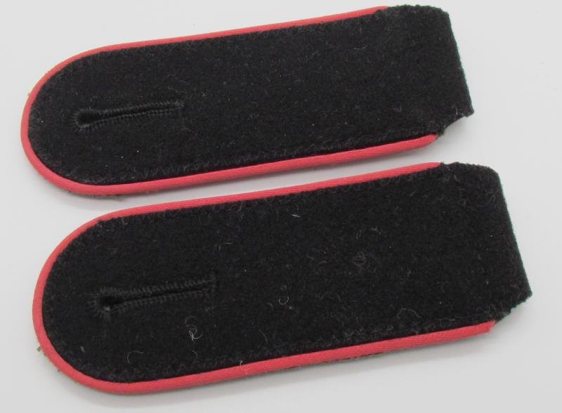 Waffen-SS Panzer EM/NCO Shoulder Boards — image 13