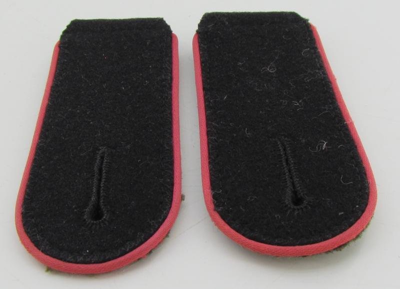 Waffen-SS Panzer EM/NCO Shoulder Boards — image 2
