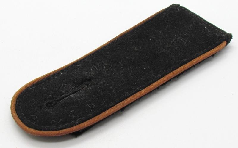 Waffen-SS EM/NCO Aufklärung/Kradschützen Shoulder Board — image 11