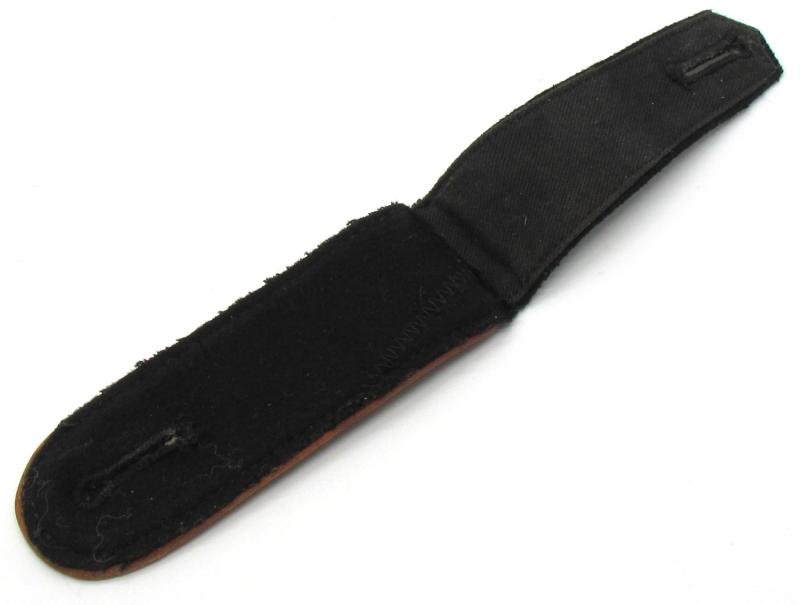 Waffen-SS EM/NCO Aufklärung/Kradschützen Shoulder Board — image 4